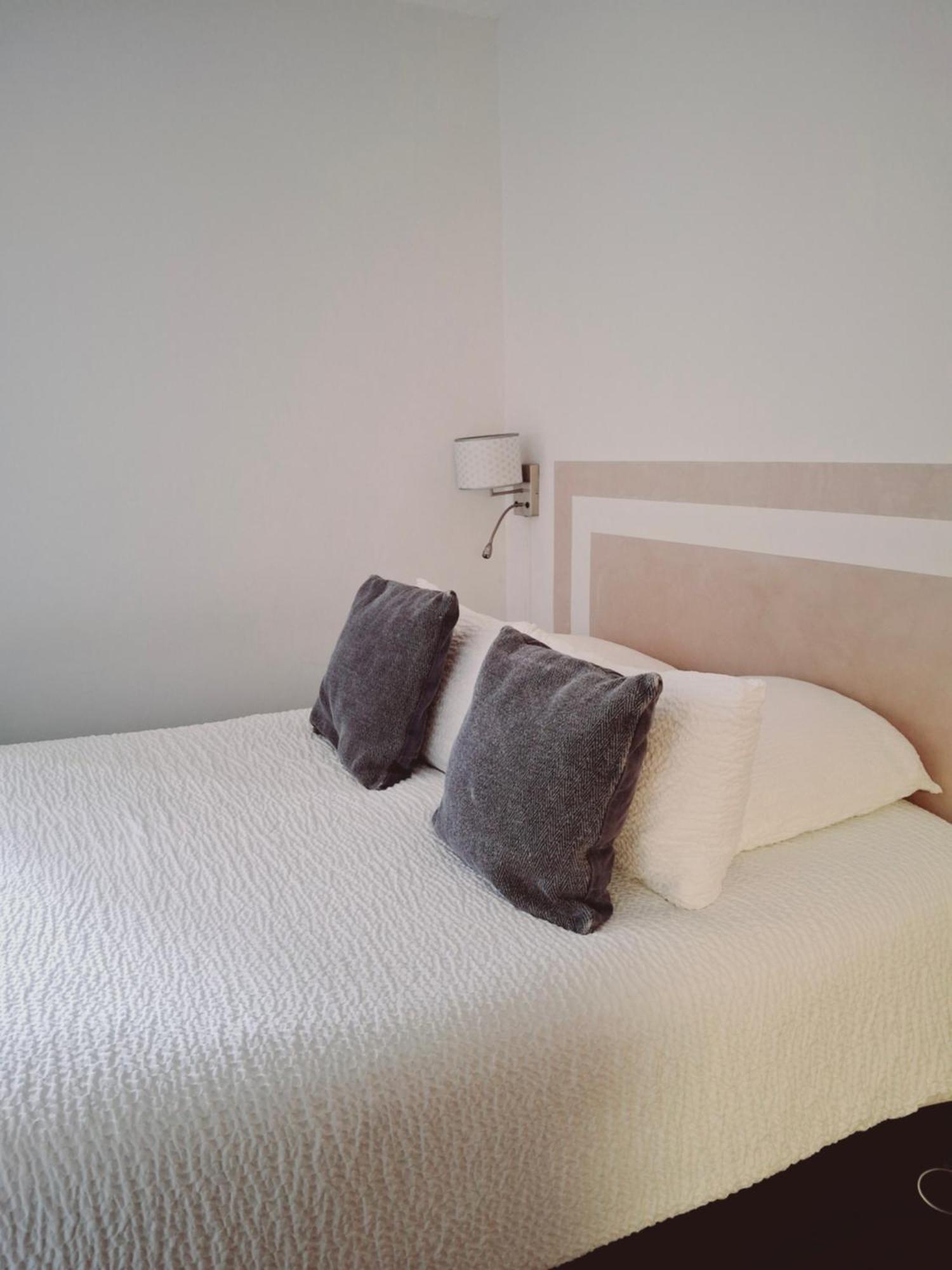 Logis Hotel Restaurant La Brasserie Treignac Zewnętrze zdjęcie